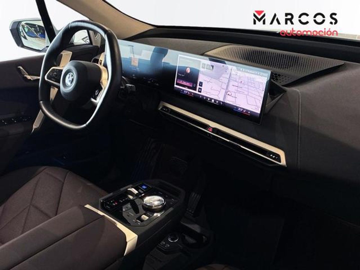 BMW iX xDrive40 240 kW (326 CV)