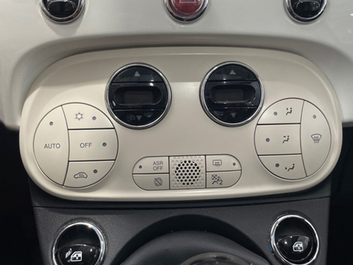Fiat 500 1.0 Hybrid Dolcevita 51 kW (70 CV)