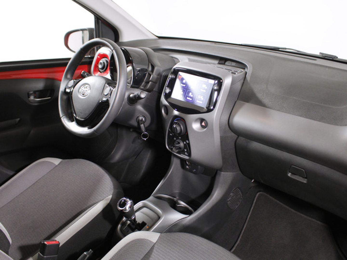 Toyota Aygo 1.0 70 x-play X-Shift 53 kW (72 CV)