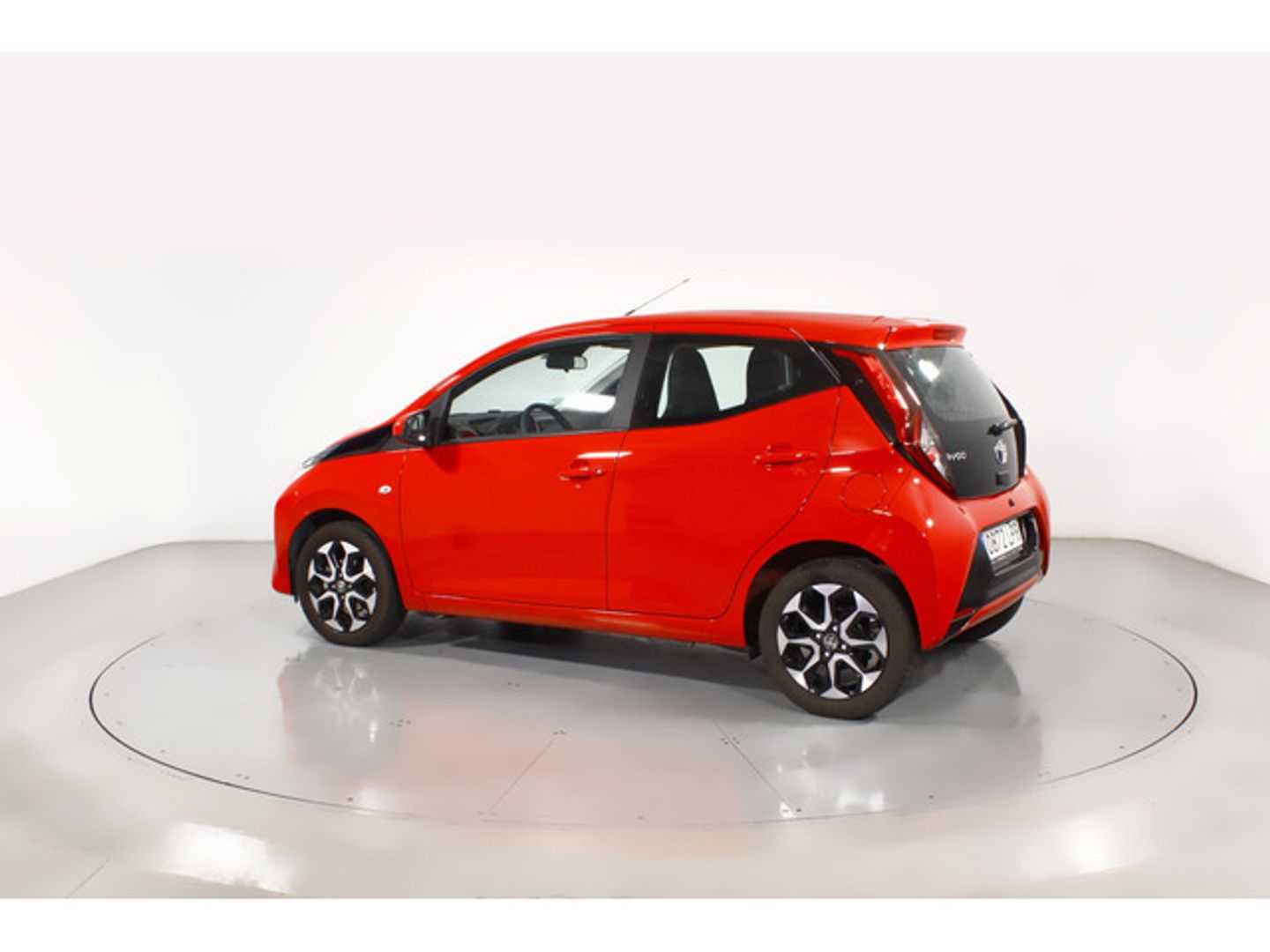 Toyota Aygo 1.0 70 x-play X-Shift 53 kW (72 CV)