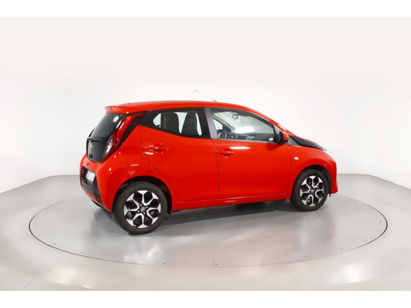 Toyota Aygo 1.0 70 x-play X-Shift 53 kW (72 CV)