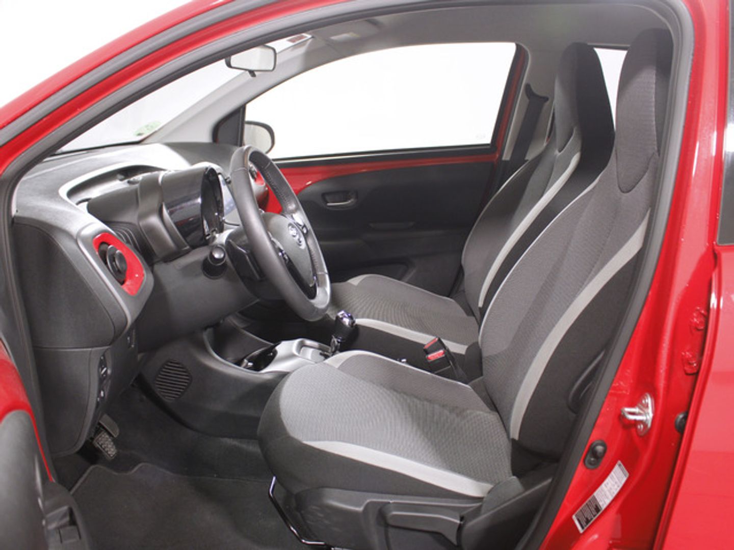 Toyota Aygo 1.0 70 x-play X-Shift 53 kW (72 CV)