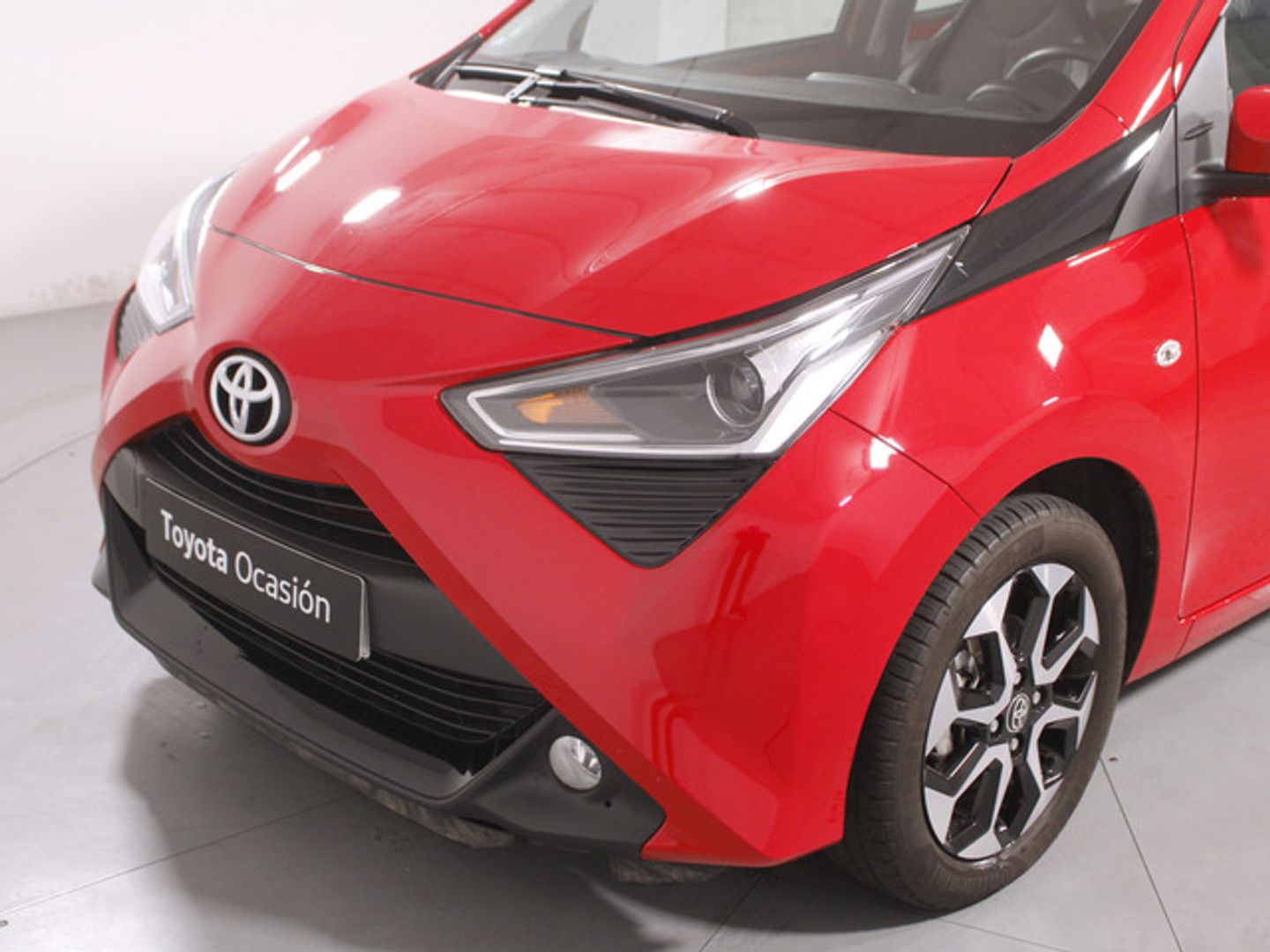 Toyota Aygo 1.0 70 x-play X-Shift 53 kW (72 CV)