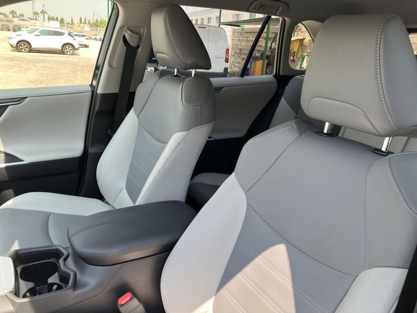 Toyota Rav4 2.5l hybrid Luxury 4WD 163 kW (222 CV)