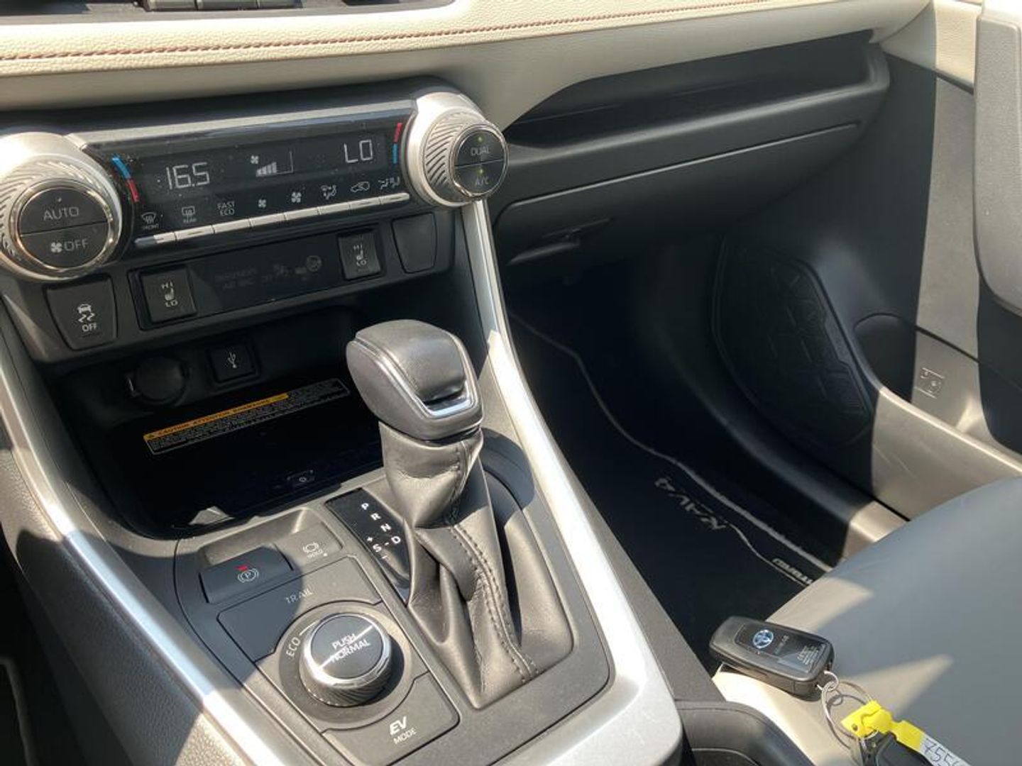 Toyota Rav4 2.5l hybrid Luxury 4WD 163 kW (222 CV)