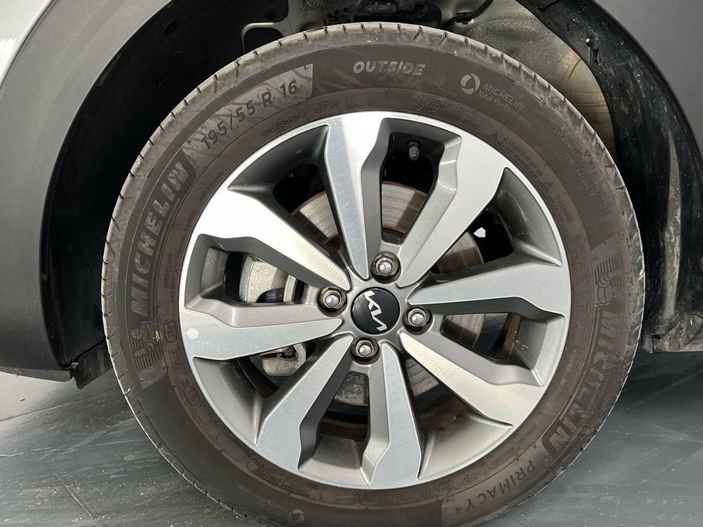 Kia Stonic 1.0 T-GDi MHEV MT Concept 74 kW (100 CV)