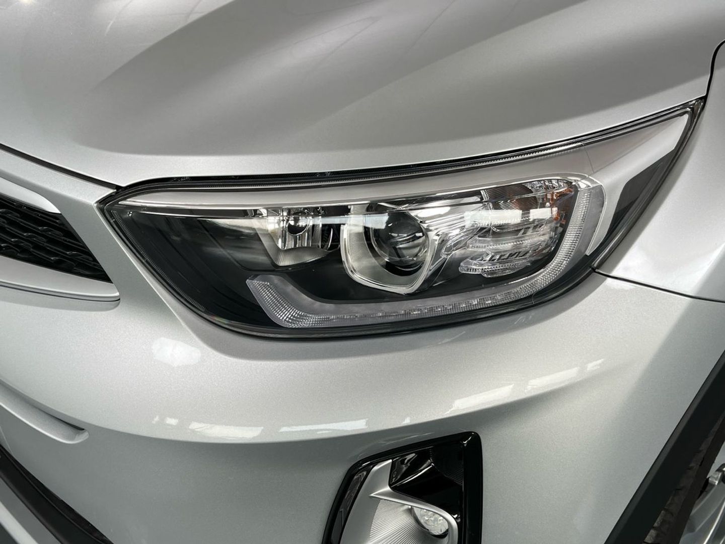 Kia Stonic 1.0 T-GDi MHEV MT Concept 74 kW (100 CV)