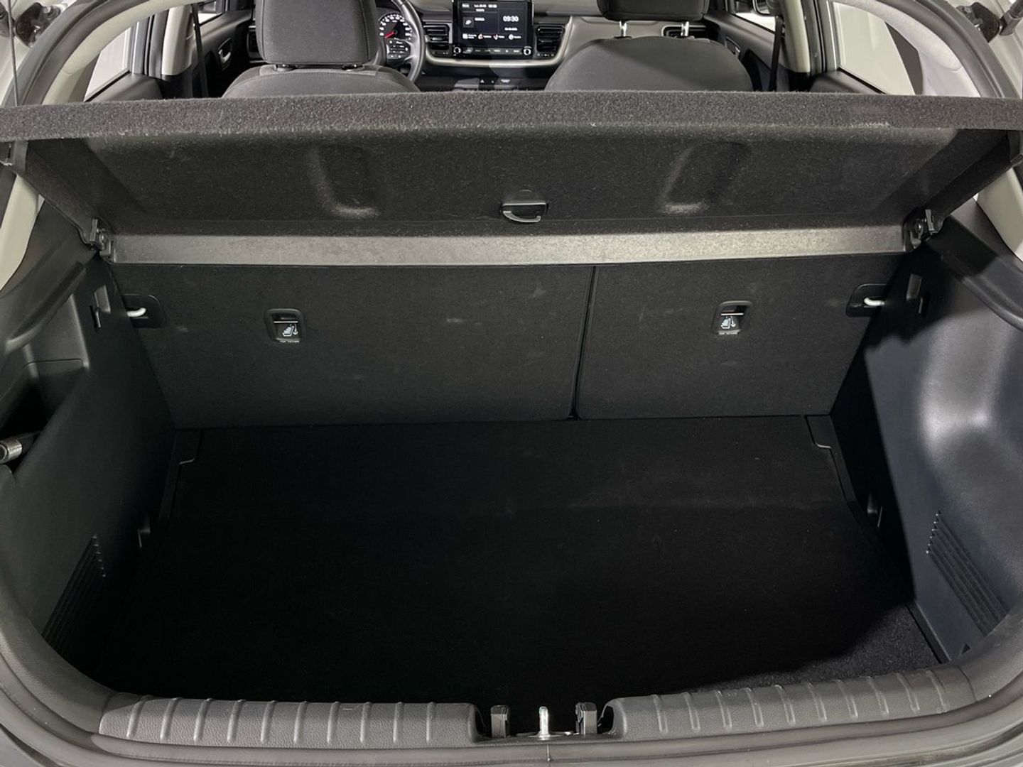 Kia Stonic 1.0 T-GDi MHEV MT Concept 74 kW (100 CV)