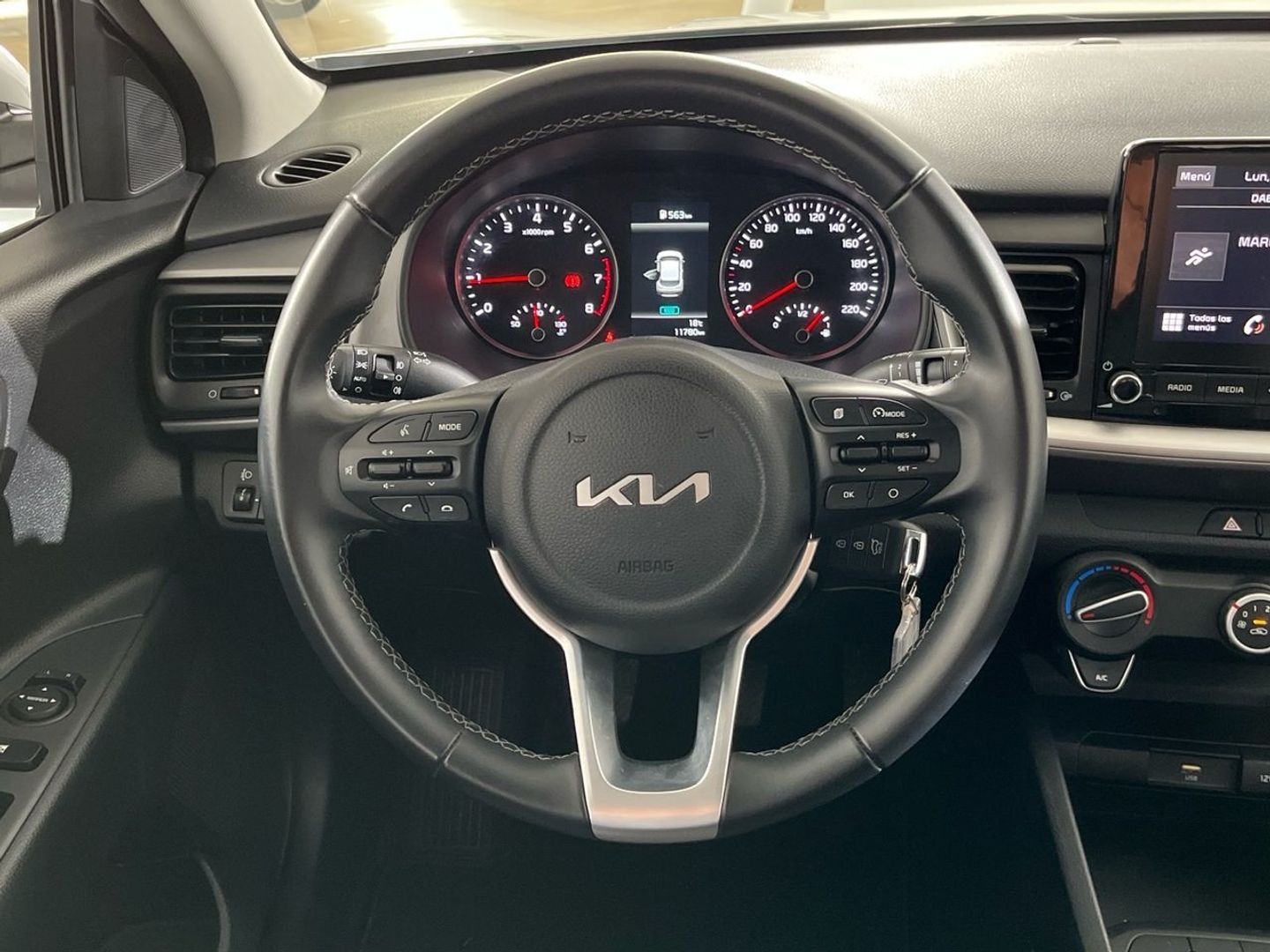 Kia Stonic 1.0 T-GDi MHEV MT Concept 74 kW (100 CV)