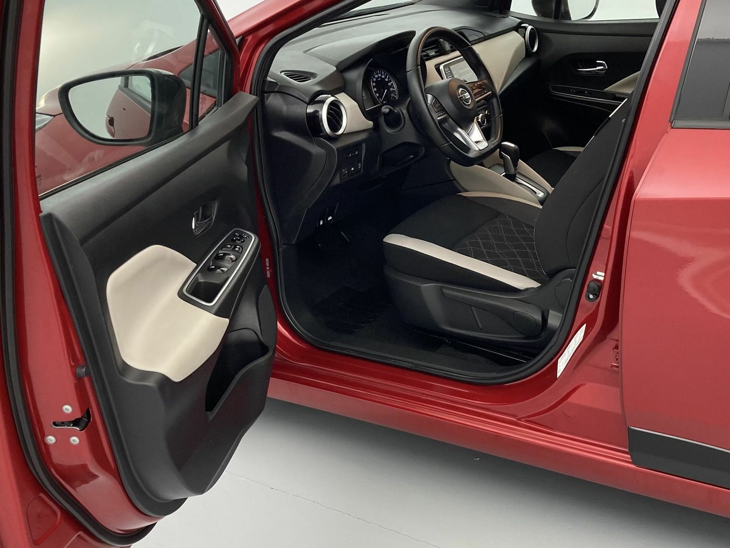 Nissan Micra IG-T N-Design Black CVT 68 kW (92 CV)