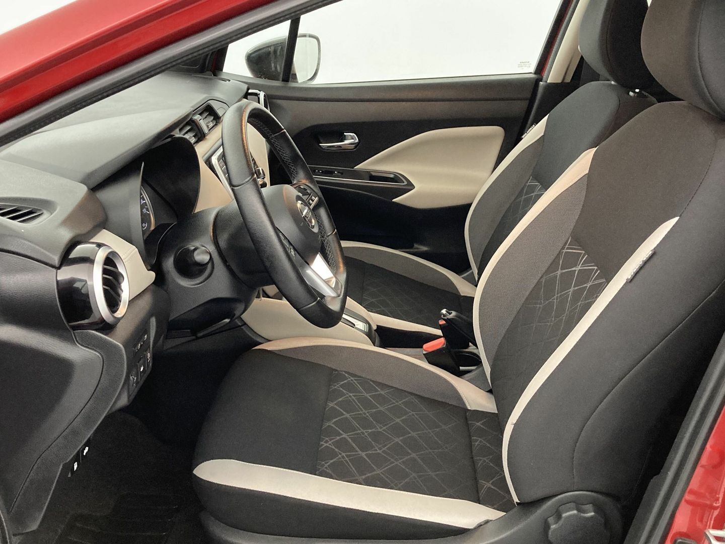 Nissan Micra IG-T N-Design Black CVT 68 kW (92 CV)