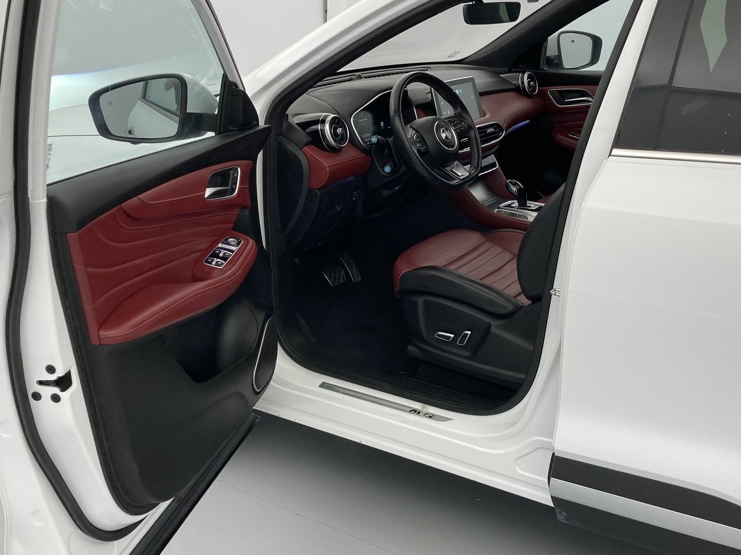 MG eHS 1.5 T-GDI PHEV Luxury 190 kW (258 CV)