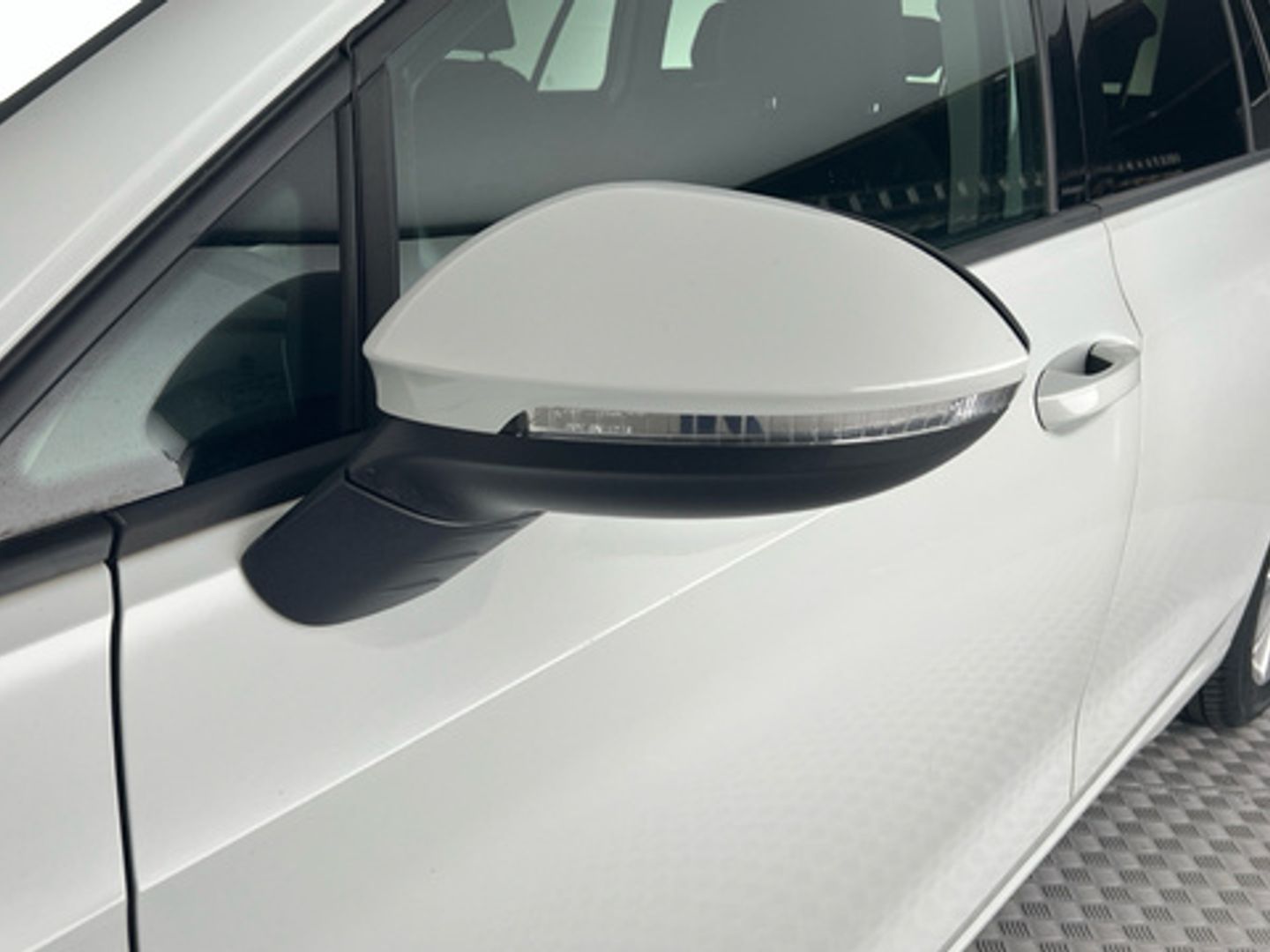 Volkswagen Golf Variant Life 2.0 TDI 85 kW (115 CV)