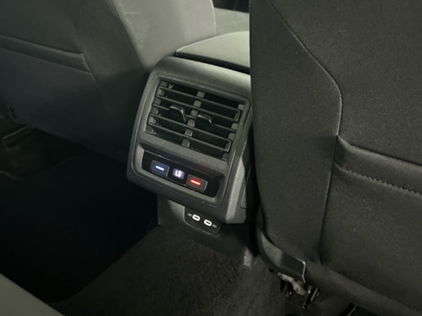 Volkswagen Golf Variant Life 2.0 TDI 85 kW (115 CV)