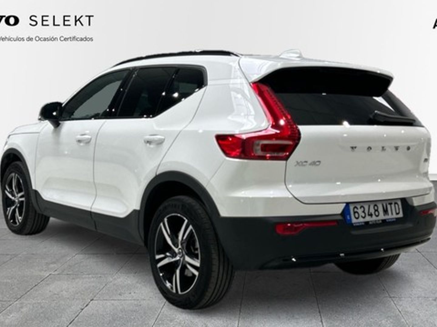 Volvo XC40 B3 G Plus Dark Auto 120 kW (163 CV)