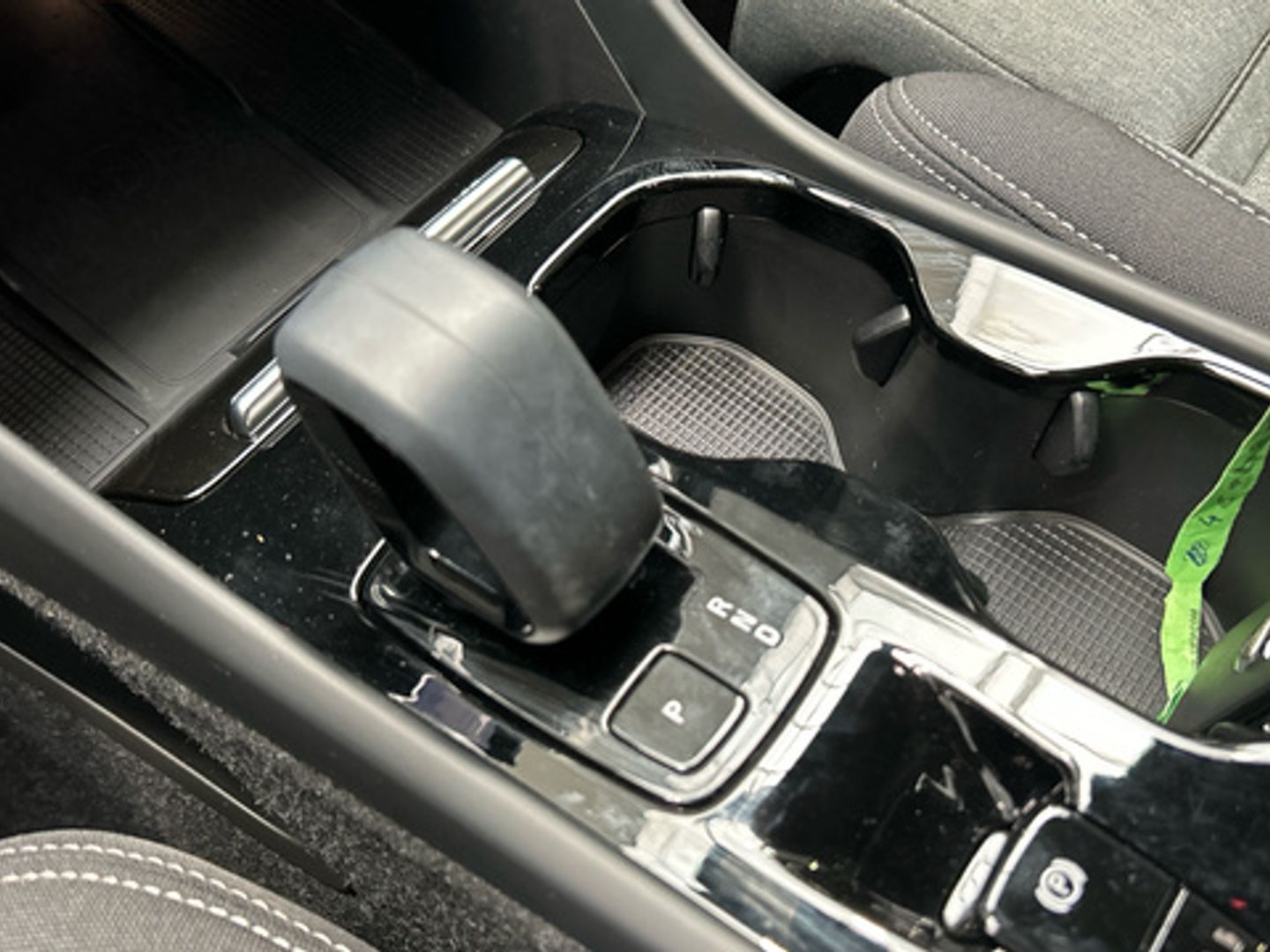 Volvo XC40 B3 G Plus Dark Auto 120 kW (163 CV)
