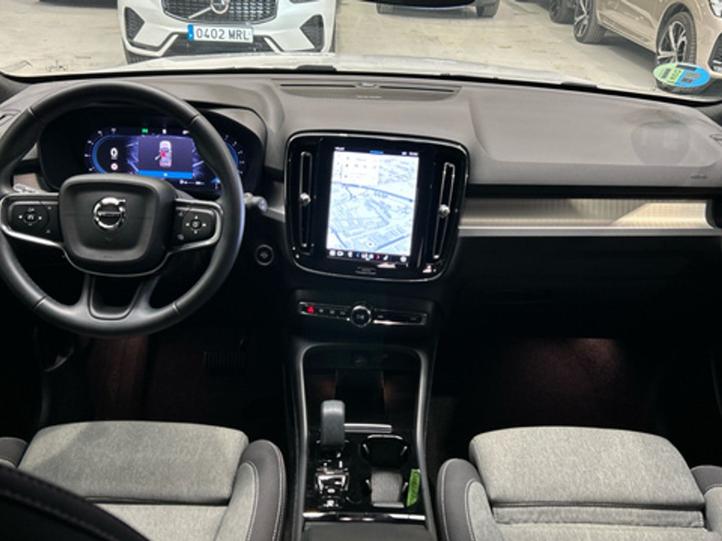 Volvo XC40 B3 G Plus Dark Auto 120 kW (163 CV)