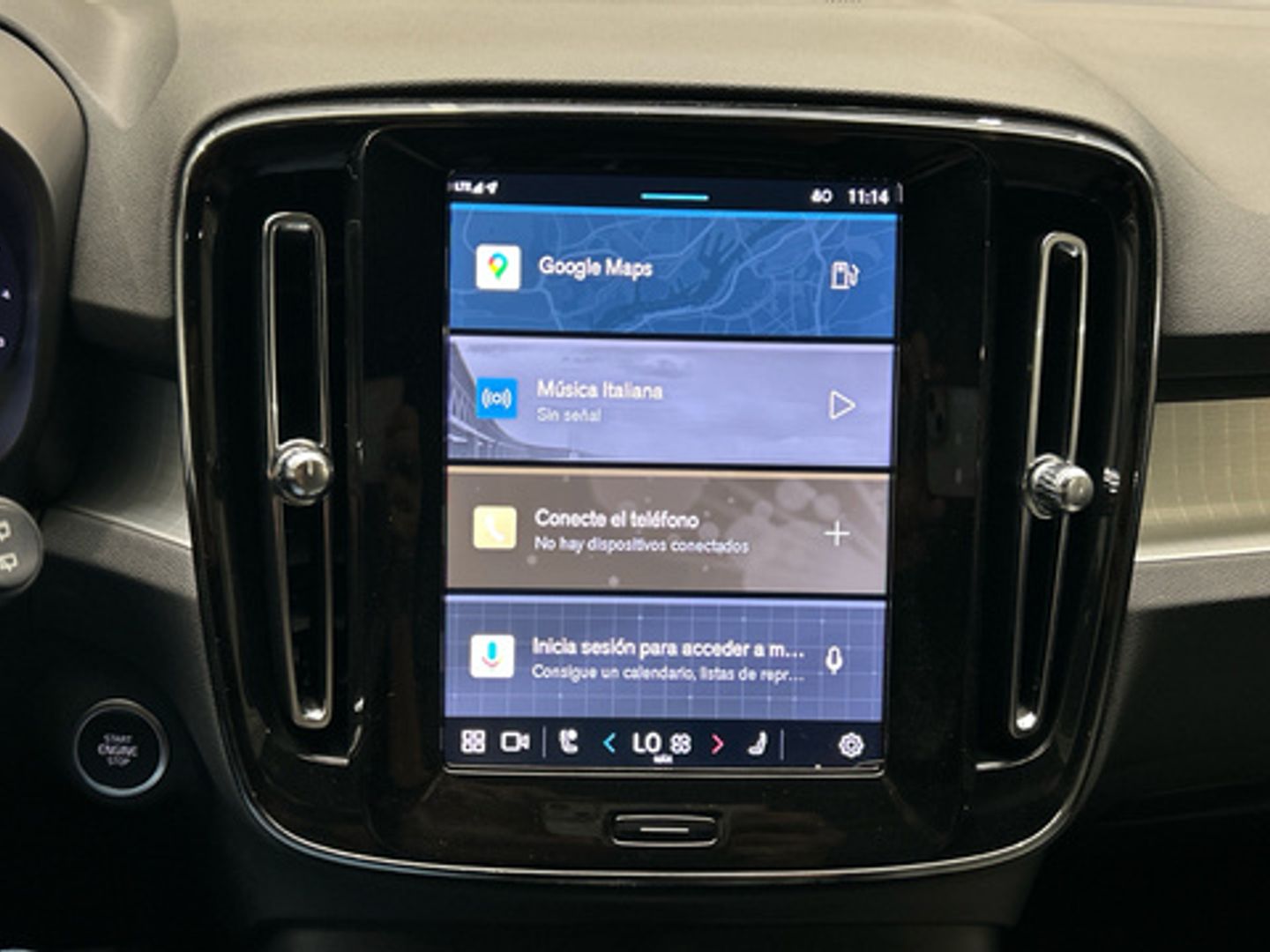 Volvo XC40 B3 G Plus Dark Auto 120 kW (163 CV)