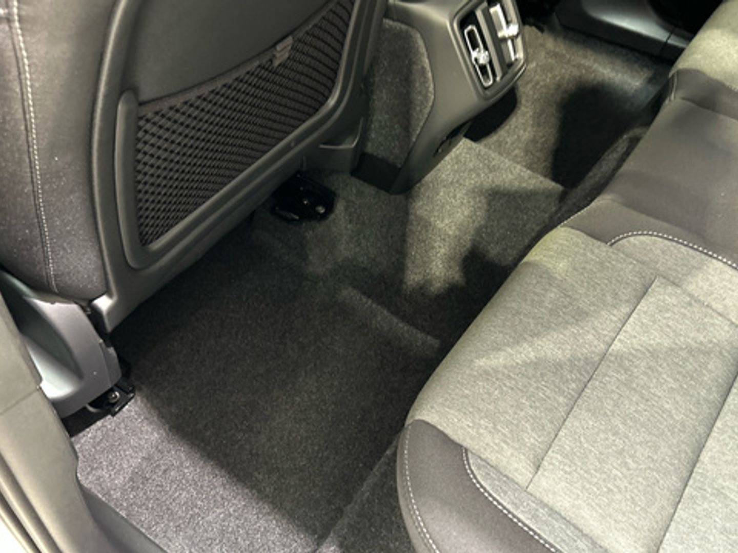 Volvo XC40 B3 G Plus Dark Auto 120 kW (163 CV)