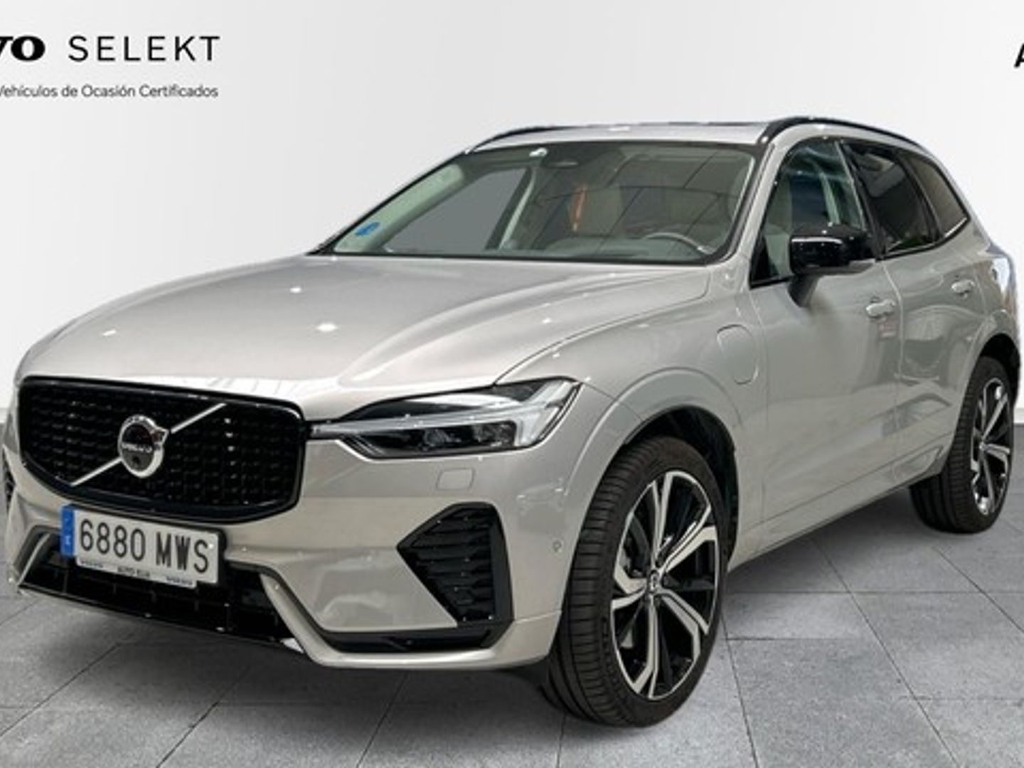 Volvo XC60 T6 Recharge Ultimate Dark AWD Auto 257 kW (350 CV) Gris Plata All Terrain / Pick-up