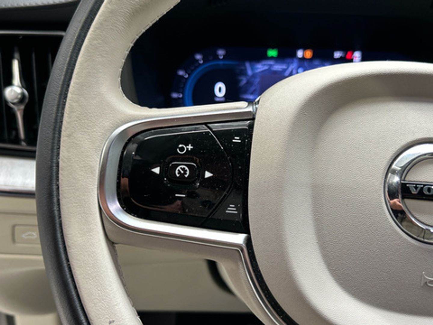 Volvo XC60 T6 Recharge Ultimate Dark AWD Auto 257 kW (350 CV)