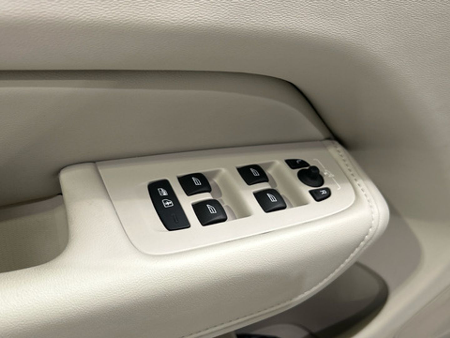 Volvo XC60 T6 Recharge Ultimate Dark AWD Auto 257 kW (350 CV)
