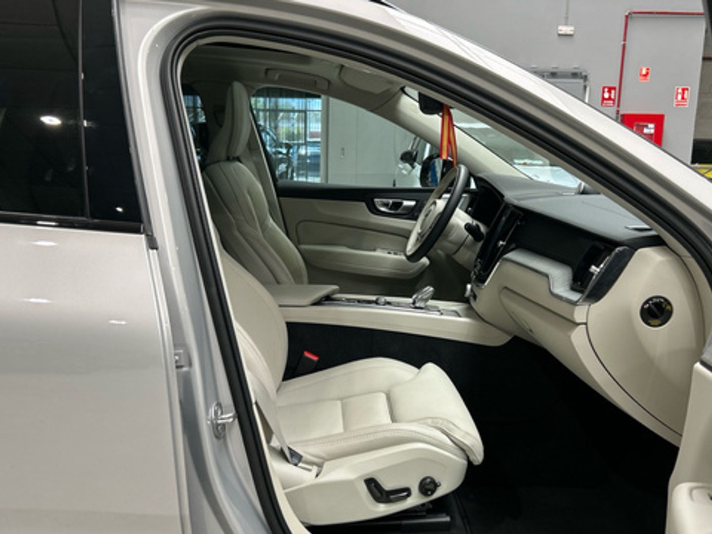 Volvo XC60 T6 Recharge Ultimate Dark AWD Auto 257 kW (350 CV)