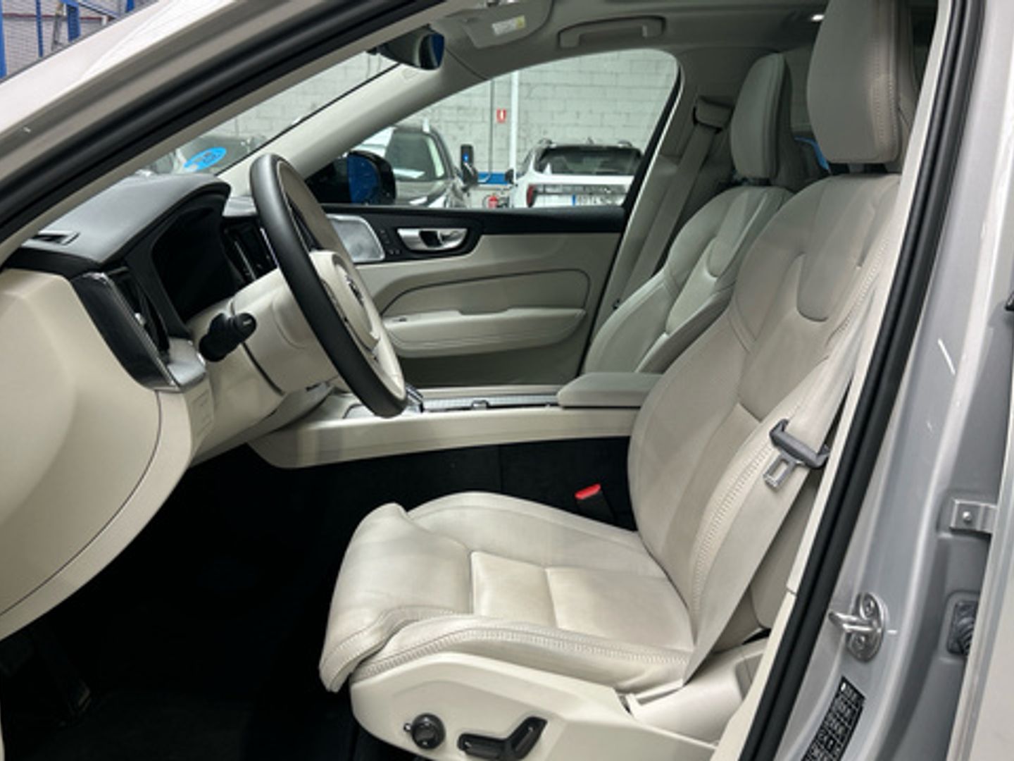 Volvo XC60 T6 Recharge Ultimate Dark AWD Auto 257 kW (350 CV)