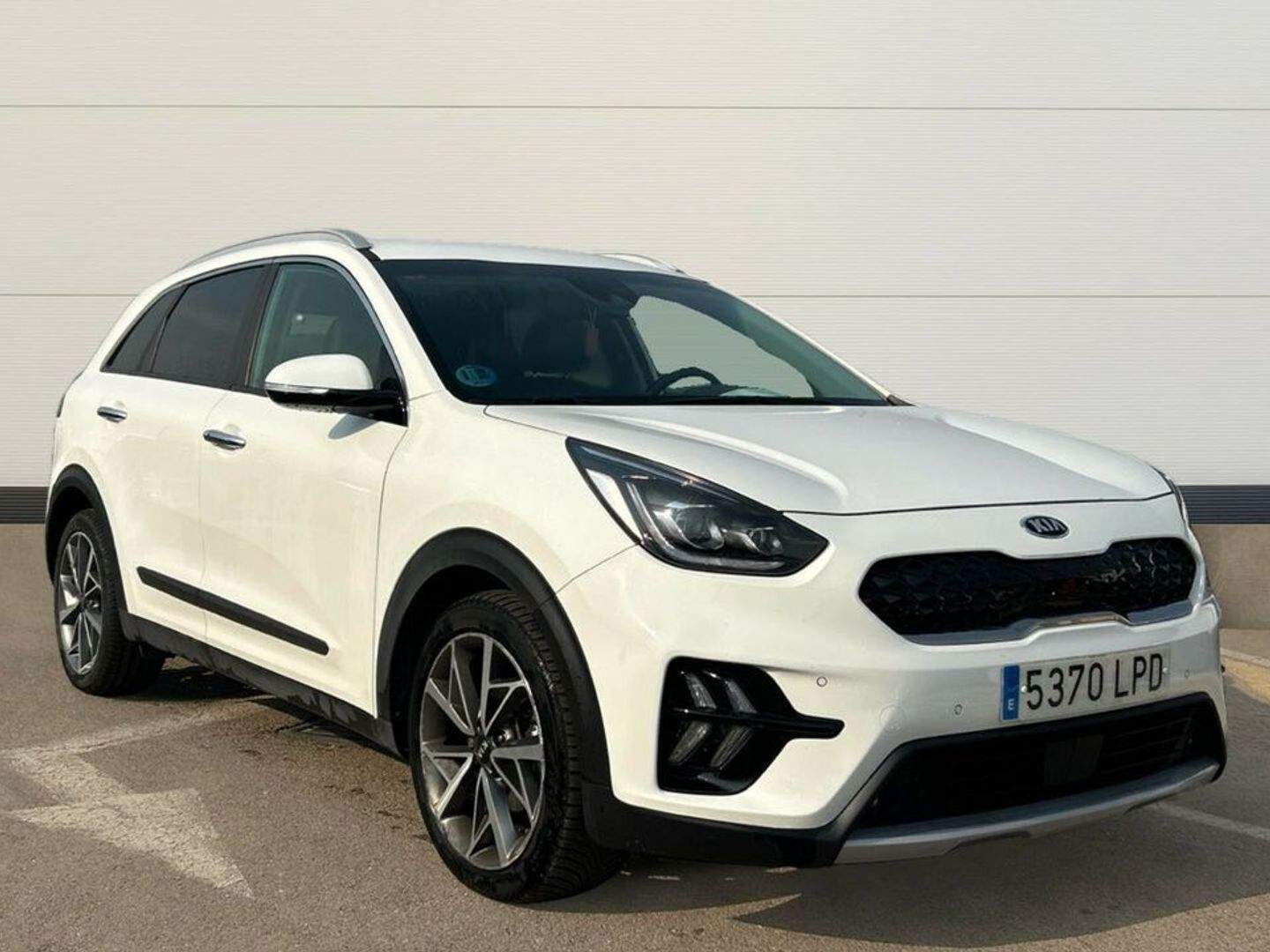 Kia Niro 1.6 GDi HEV Híbrido Emotion 104 kW (141 CV) Blanco SUV