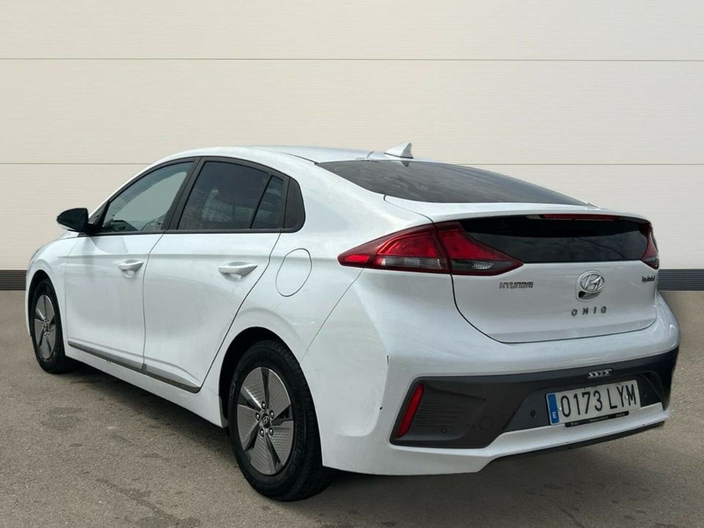 Hyundai Ioniq 1.6 GDI HEV Klass DCT 104 kW (141 CV)