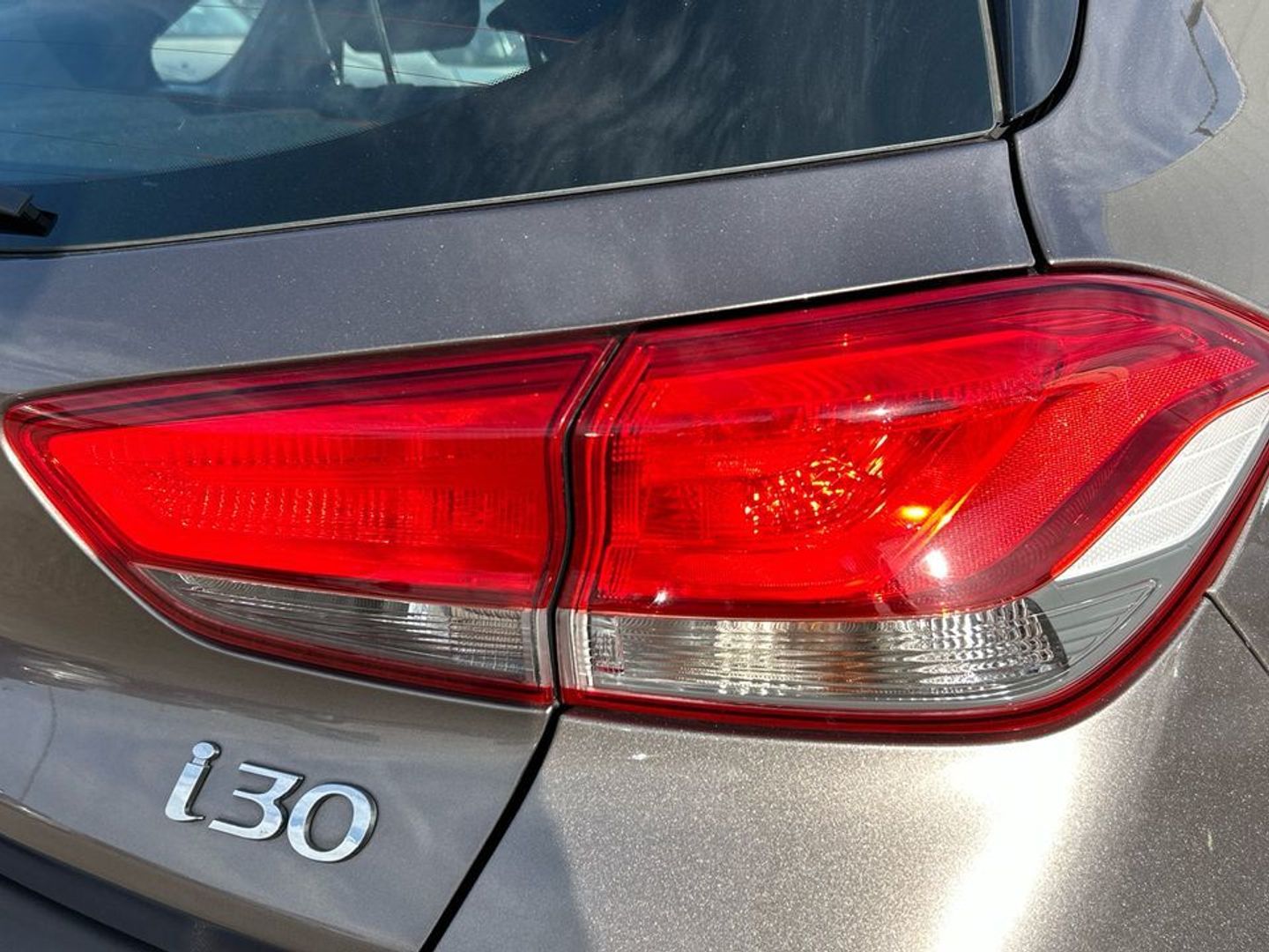 Hyundai i30 1.0 TGDI Klass 88 kW (120 CV) Marrón Compact