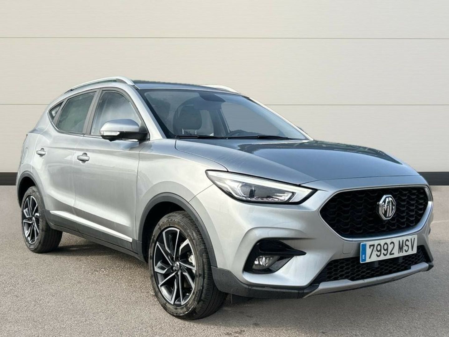 MG ZS 1.5 Luxury 78 kW (106 CV) Gris Plata All Terrain / Pick-up