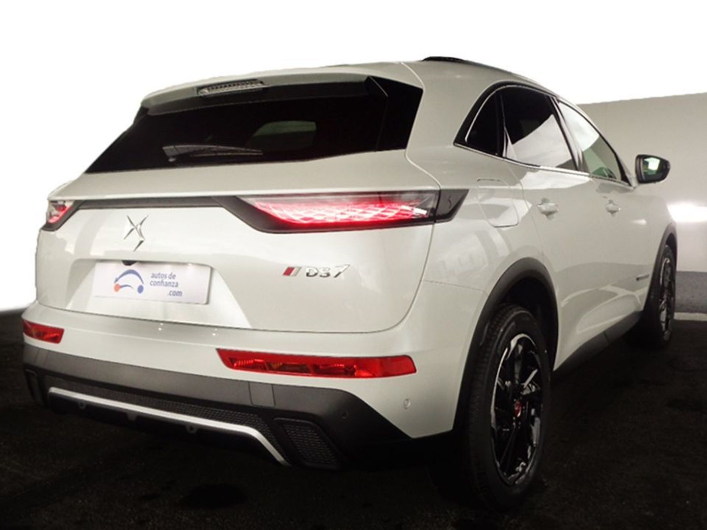 DS DS7 Crossback BlueHDi 130 Performance Line Auto 96 kW (130 CV)