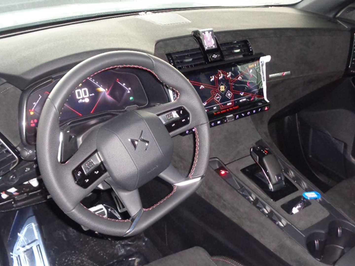 DS DS7 Crossback BlueHDi 130 Performance Line Auto 96 kW (130 CV)