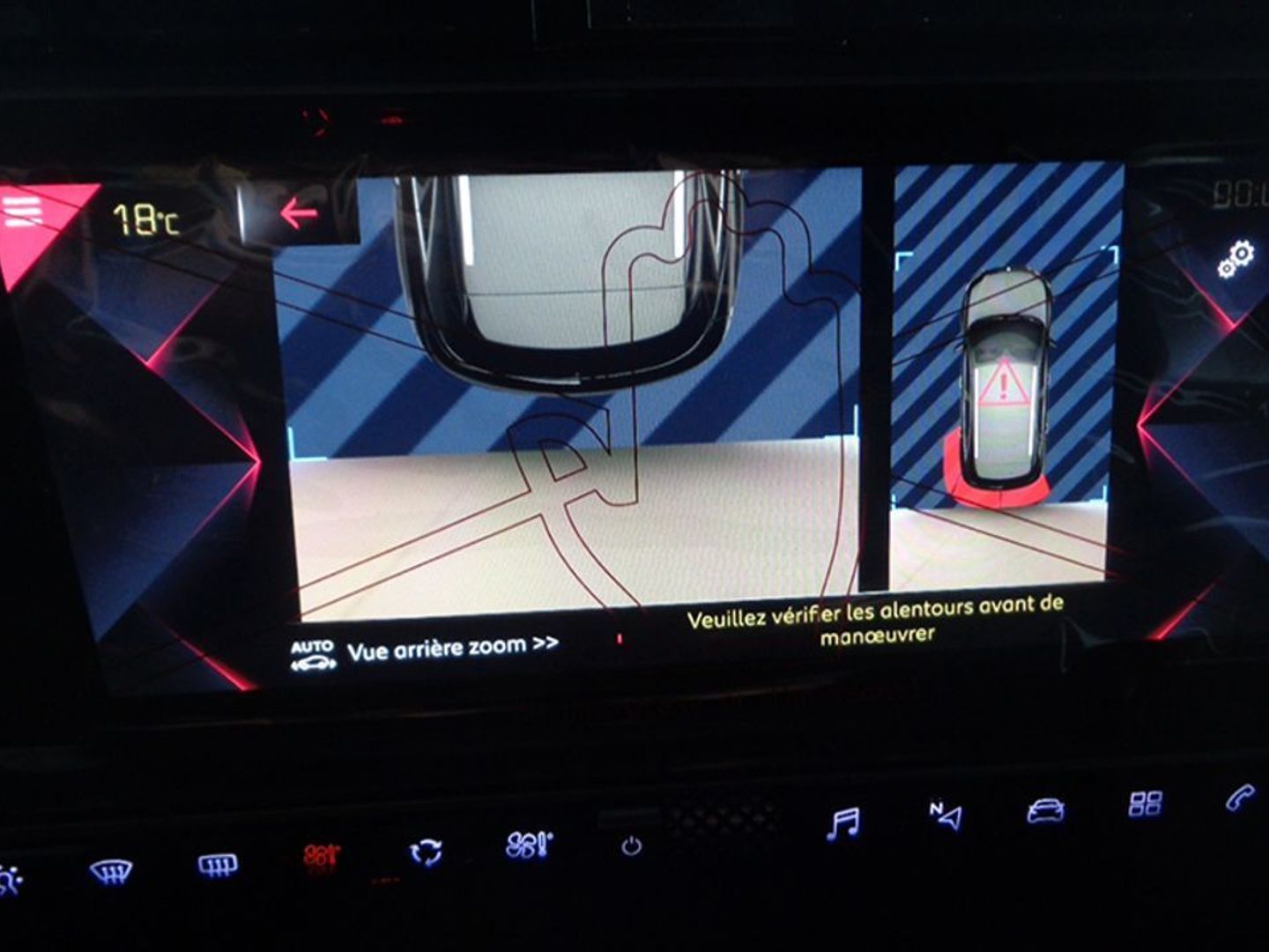 DS DS7 Crossback BlueHDi 130 Performance Line Auto 96 kW (130 CV)