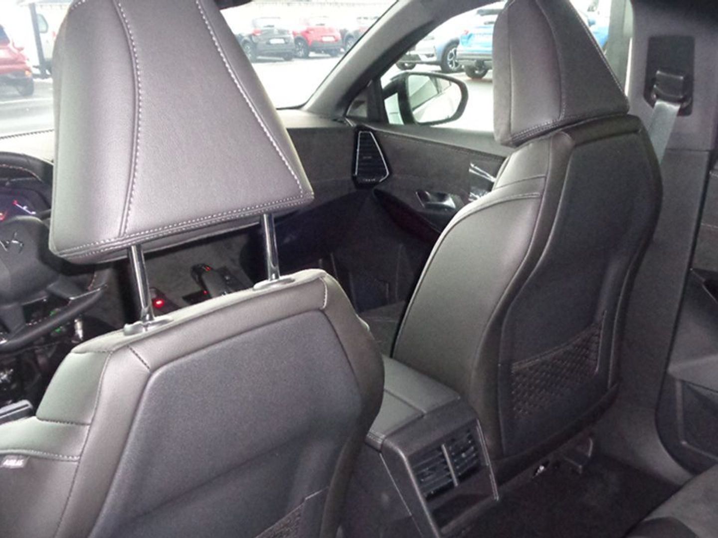 DS DS7 Crossback BlueHDi 130 Performance Line Auto 96 kW (130 CV)
