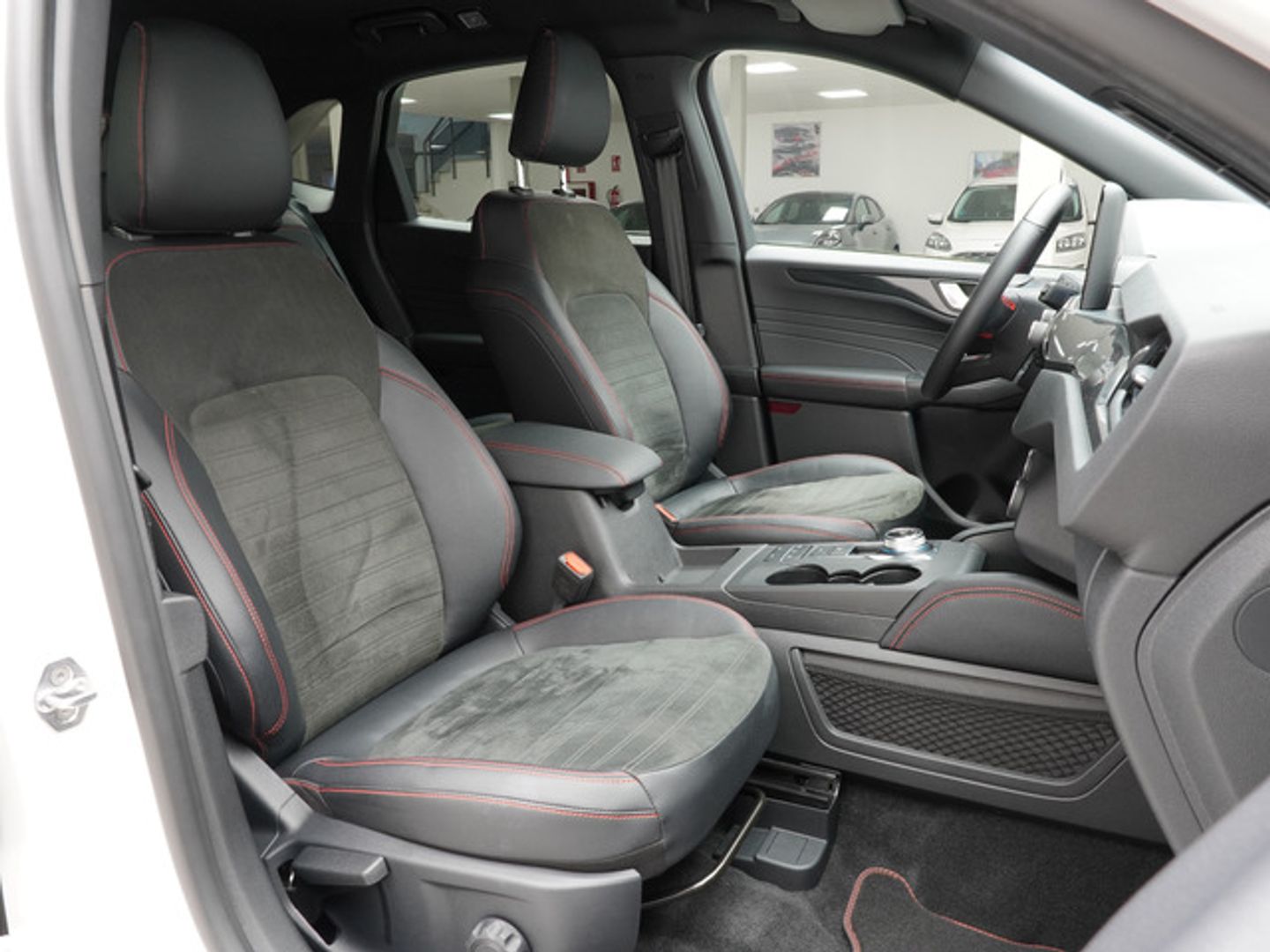 Ford Kuga 2.5 Duratec PHEV ST-Line X Auto 165 kW (225 CV)
