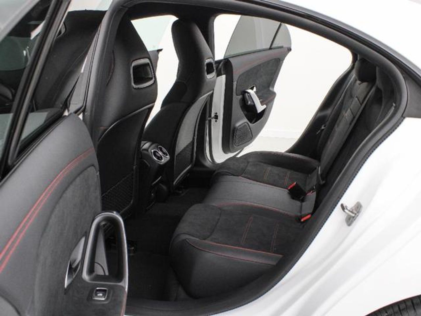 Mercedes-Benz CLA 200 120 kW (163 CV)