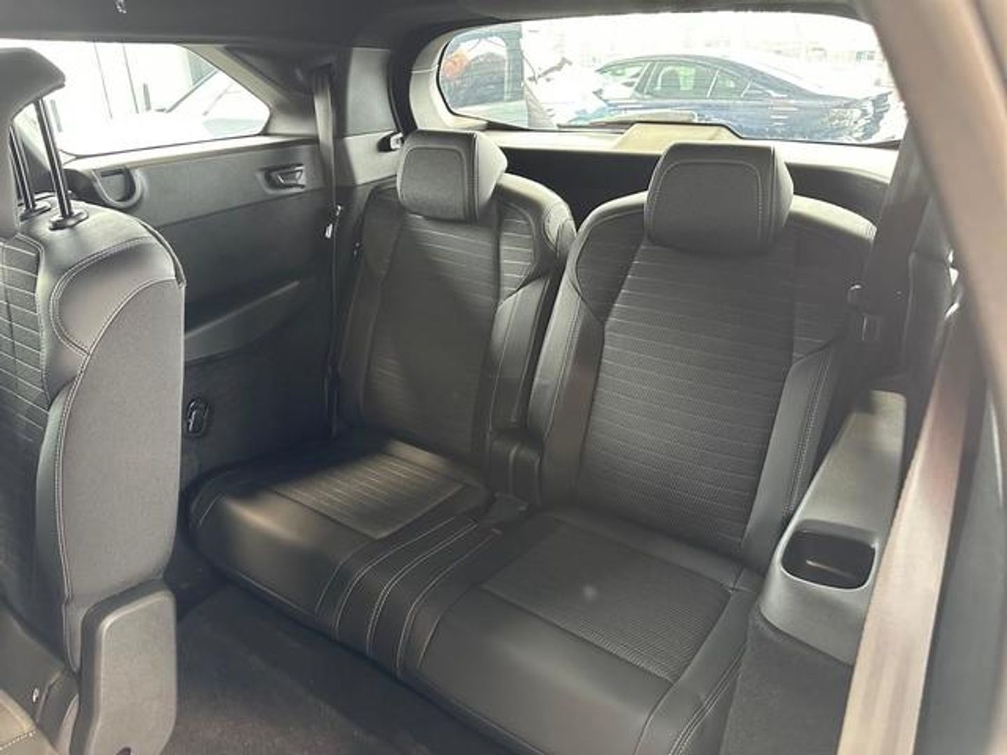 Peugeot 5008 Hybrid 1.2 GT eDCS6 100 kW (136 CV)