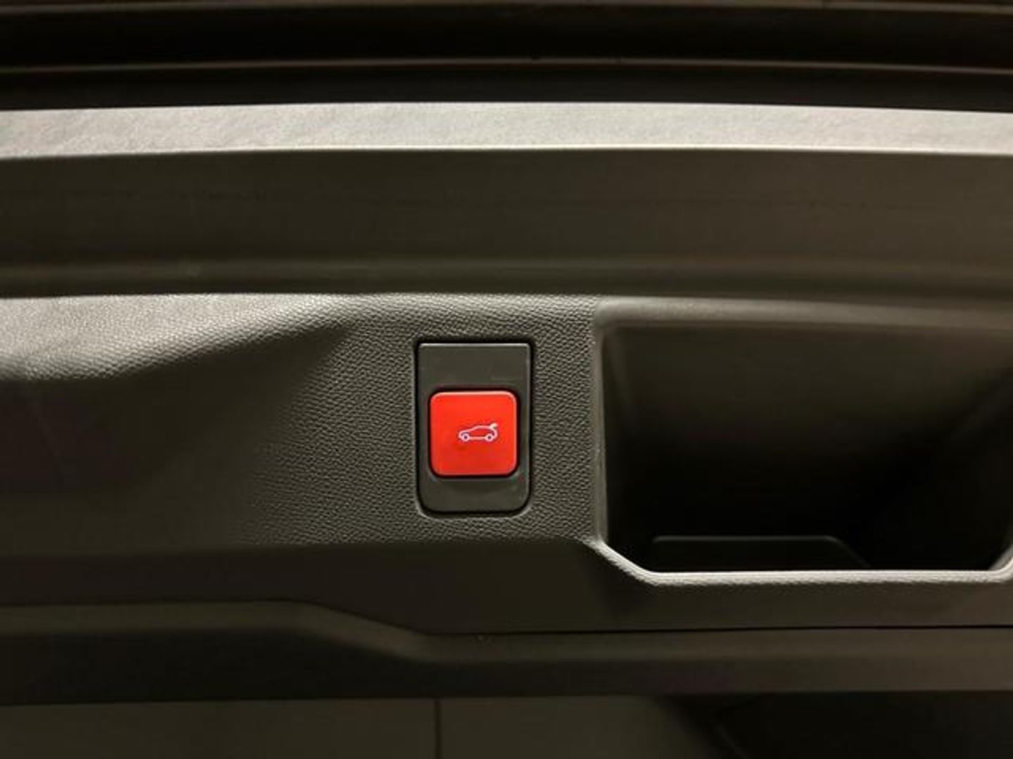 Peugeot 5008 Hybrid 1.2 GT eDCS6 100 kW (136 CV)