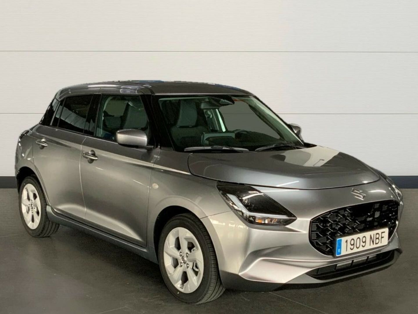 Suzuki Swift 1.2 Mild Hybrid S2 61 kW (83 CV) Gris Sedan