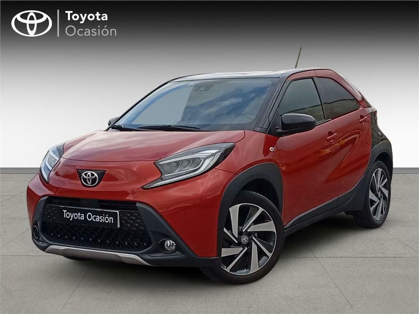 Toyota Aygo X Cross 1.0 VVT-I Trendy Edition 53 kW (72 CV) Rojo SUV