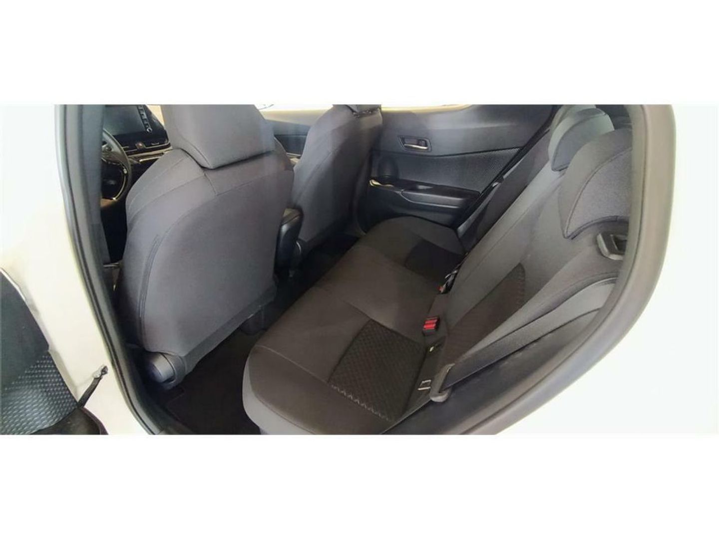 Toyota C-HR 1.8 125H Active 90 kW (122 CV)