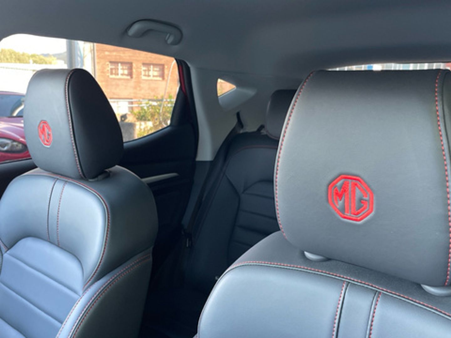 MG ZS 1.5 Luxury 78 kW (106 CV)