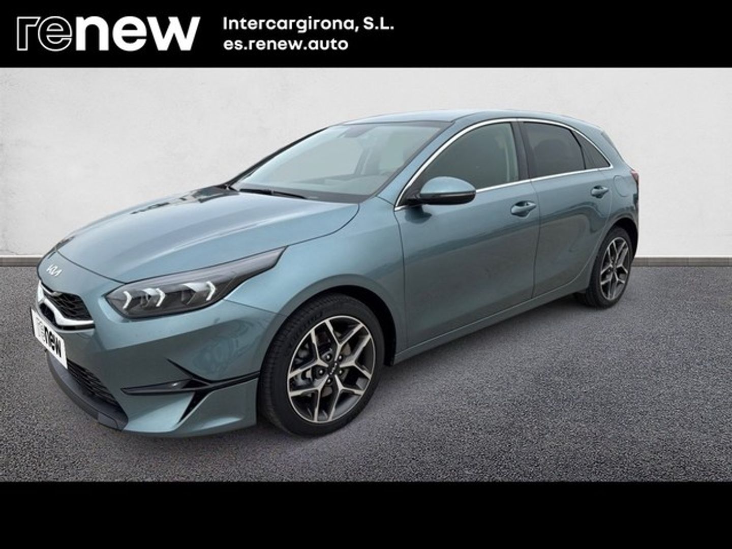 Kia Ceed 1.5 MHEV Tech DCT 118 kW (160 CV) Gris Sedan