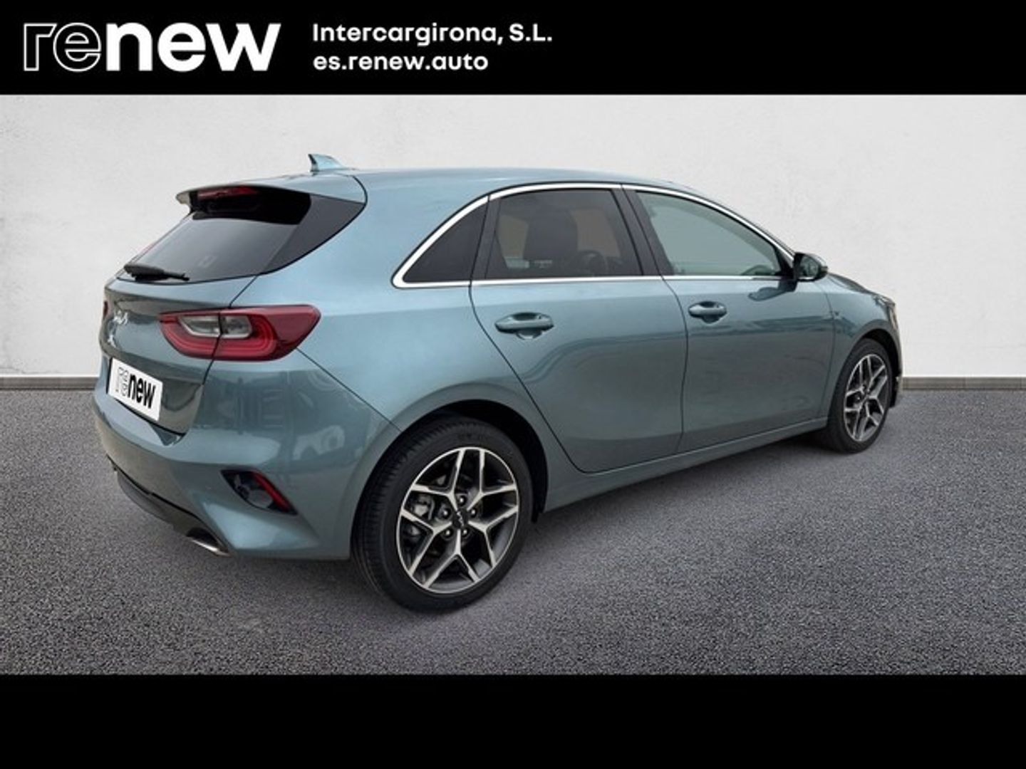 Kia Ceed 1.5 MHEV Tech DCT 118 kW (160 CV) Gris Sedan