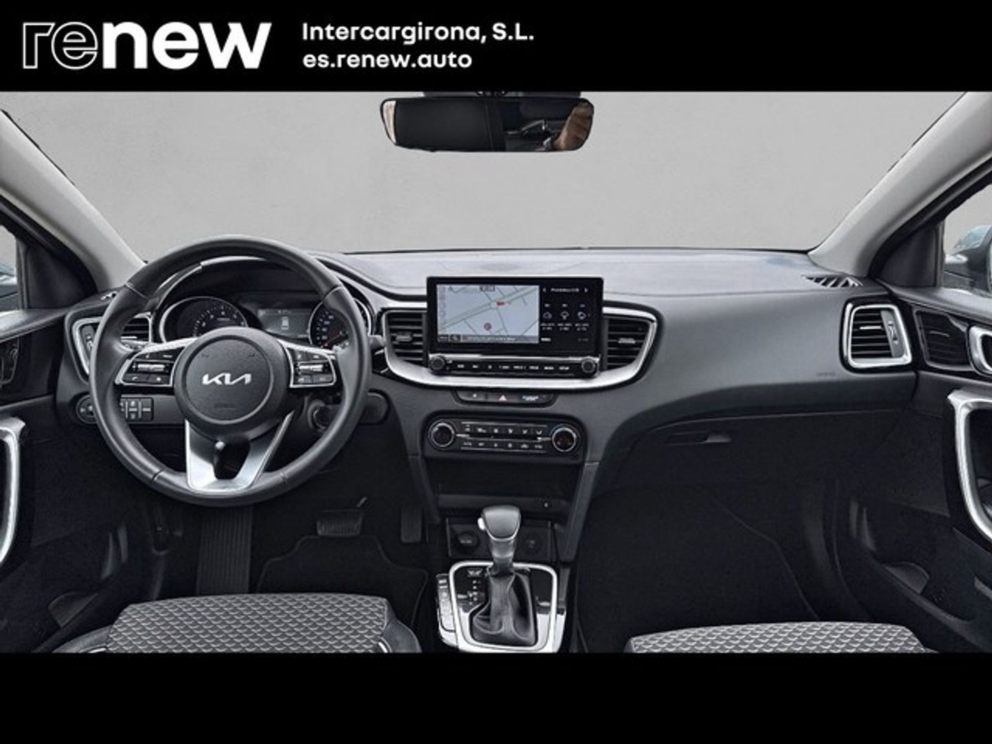 Kia Ceed 1.5 MHEV Tech DCT 118 kW (160 CV) Gris Sedan