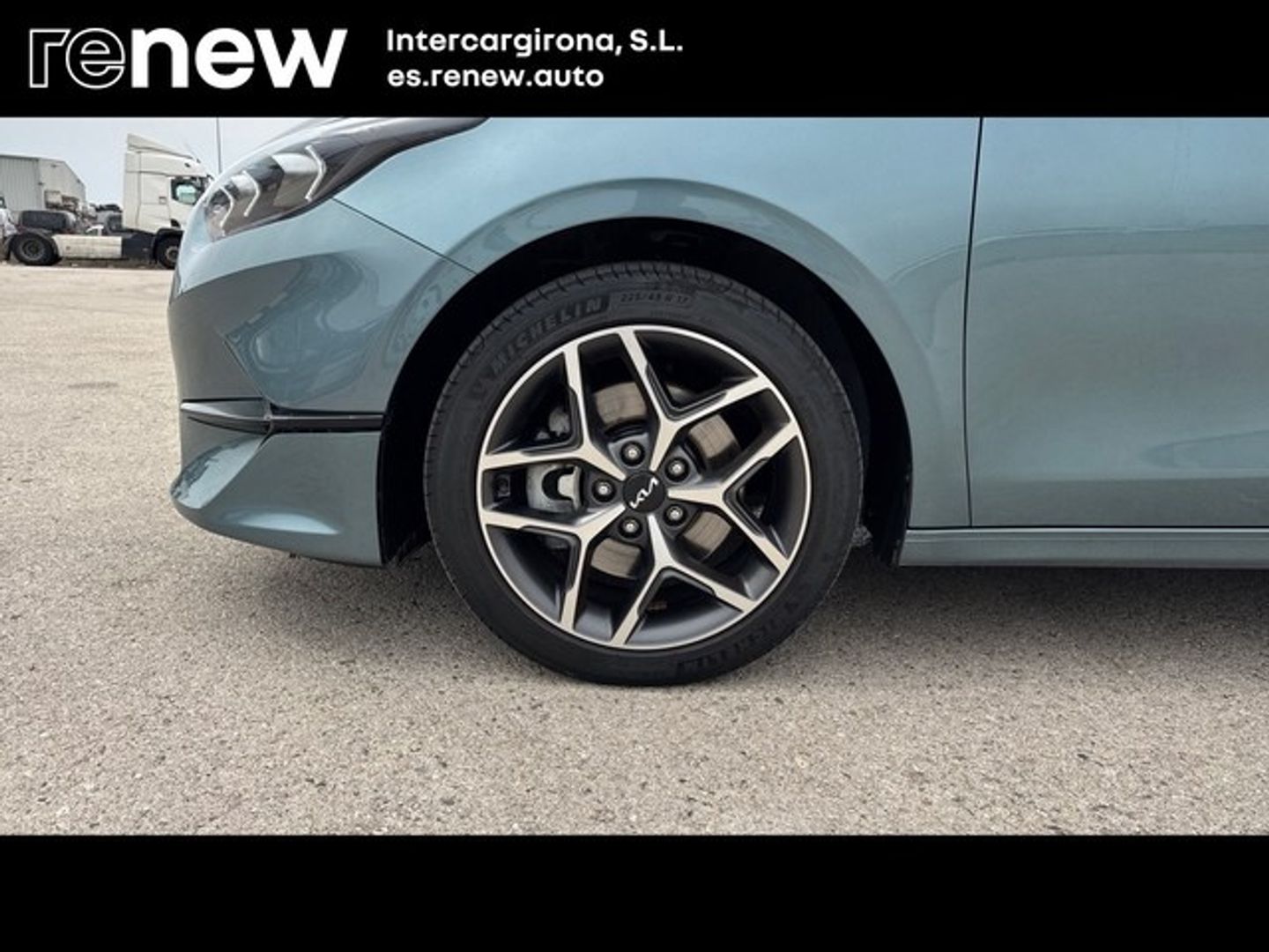 Kia Ceed 1.5 MHEV Tech DCT 118 kW (160 CV) Gris Sedan