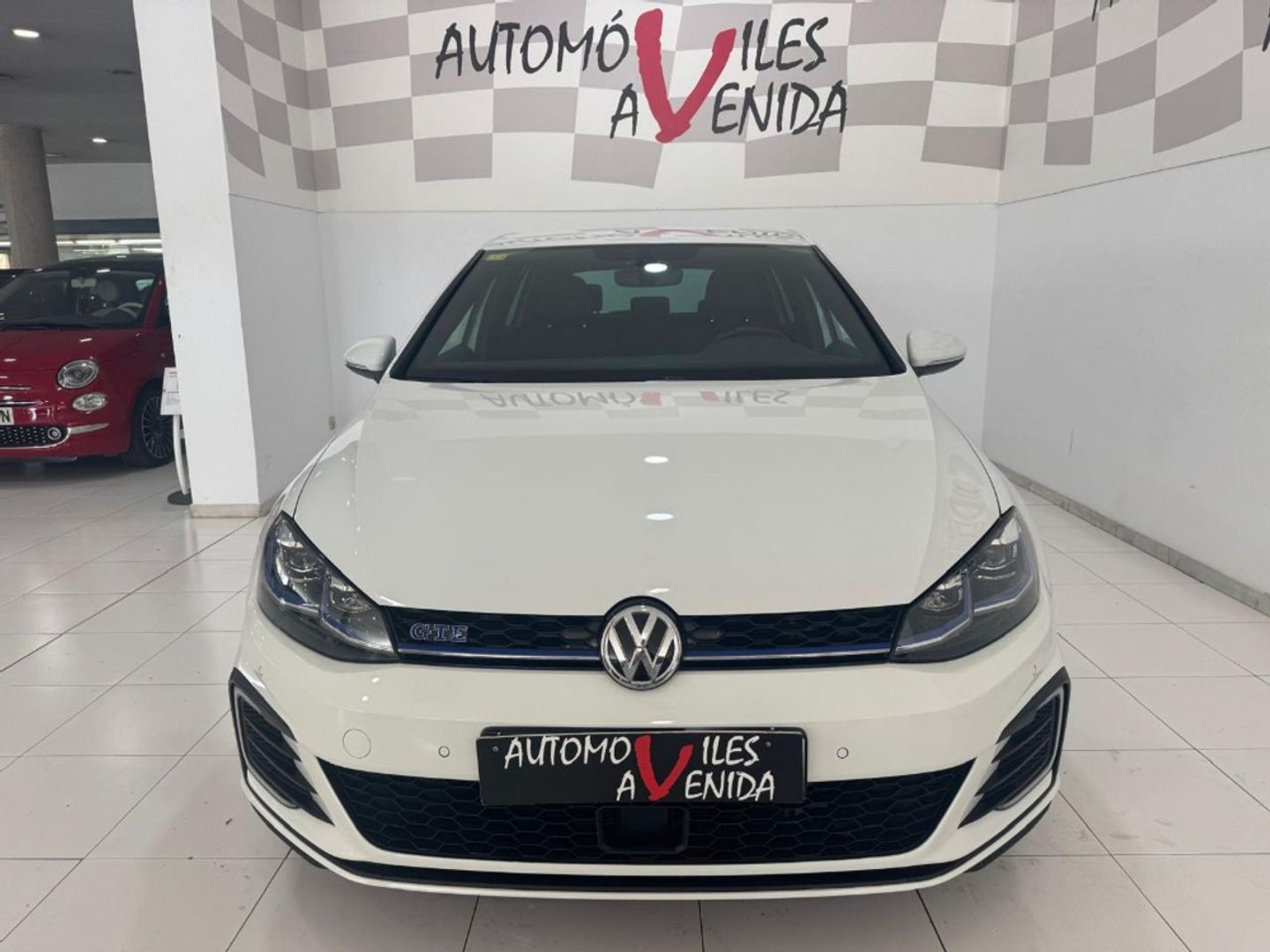 Volkswagen Golf GTE 1.4 TSI e-Power 150 kW (204 CV) DSG Blanco Compact