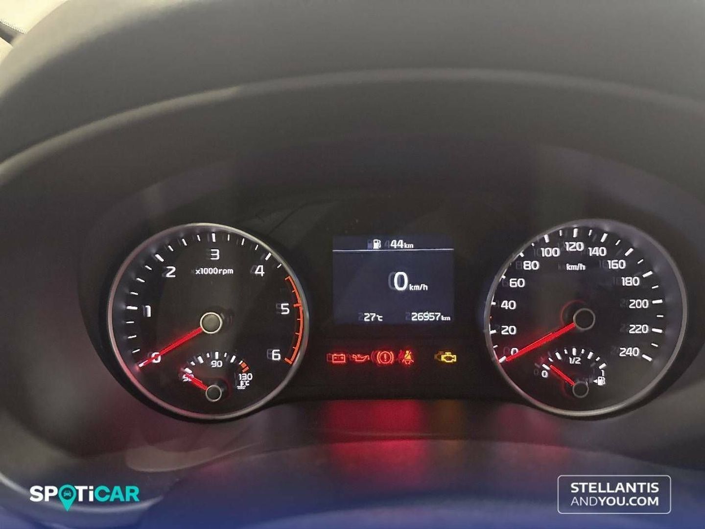 Kia Sportage 1.6 MHEV Business 4x4 100 kW (136 CV)